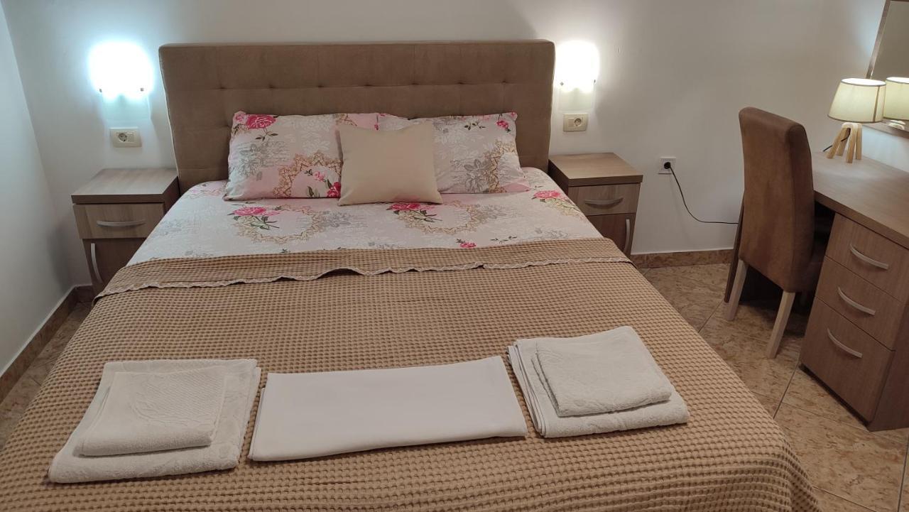 Apartments Familia 布德瓦 外观 照片